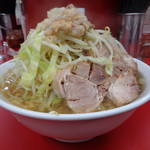 ラーメン二郎 - 小豚、スープはいつもながらですね