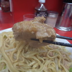 ラーメン二郎 - こう見えて柔らかいんです