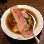 だし廊 - 飛魚だし醤油そば 750円