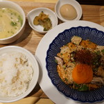 鶏白湯SOBA 虎舎 - よだれ鶏,虎舎(愛知県豊田市)食彩品館.jp撮影