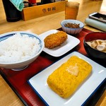 豊科食堂 - 注文後焼いてくれる卵焼き（チーズトッピング）