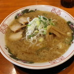 ラーメン ギョーザ 飛龍 - 飛龍ラーメン(700円、斜め上から)