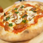 チョリソと十勝マッシュピッツァ