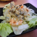 スシロー - 3種の魚介のアヒージョ風サラダ