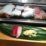 すし勘分店 - トロと赤身