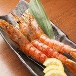 Grilled large shrimp with salt