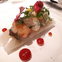 代官山ASO チェレステ 二子玉川店 - オマール海老のミキュイと帆立貝　アボカドのカネロニ仕立て　トマトピュレのアクセント
