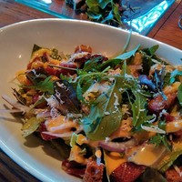 キハチ 青山本店 - 前菜のサラダ
