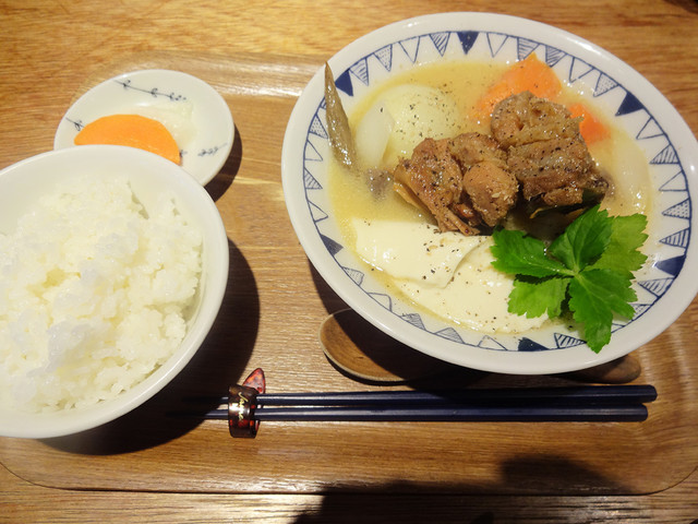 ごちとん（野菜を食べるごちそうとん汁）>