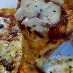 PIZZA LA - チーズがビョーン！