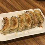 Mampuku Ya - 塩餃子