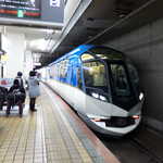 観光特急 しまかぜ - 近鉄名古屋駅に、10：25発の賢島行き・近鉄50000系「しまかぜ」入線です