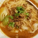 龍 刀削麵 - タンタン刀削麺