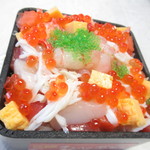 札幌市場めし　まるさん亭 - 数量限定　海鮮バラチラシ　１０００円（税込）【２０１８年１２月】