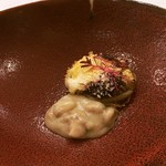 ボトルス - 玉ねぎの詰め物　牛ホホ　フォアグラ　菊芋