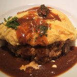 ビーフシチューソースオムライス