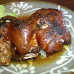 石嶺食堂 - 焼きてびち・ハーフ（750円）