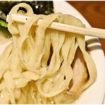 らぁめん 生姜は文化。 - ビロンビロンな平打ち麺。美味い。