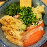 魚屋 小次朗 - 丼アップ