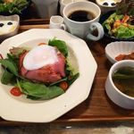 モニカ＆アドリアーノ - ローストビーフ ボウルセット + コーヒー