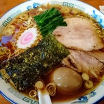 かまや食堂 - 「中華そば＋煮付け玉子入り」