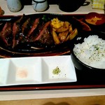 そばかつ慶兆 - ステーキ　６０分食べ放題　¥1,500税別、ライス大盛　¥250税別