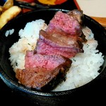 そばかつ慶兆 - ステーキ丼です