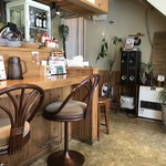 スープカレー店 34 - 店内(fuze製のスピーカーが見えます）