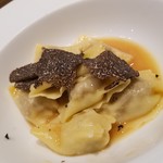 ファリナモーレ - ◆「黒トリュフの平打ちパスタ ラビオリ」