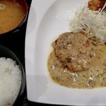 ootsusa-bisuerianoborisenfu-doko-to - ハンバーグと唐揚げ定食¥900（2018年12月）