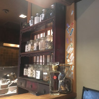 白碗竹快樓 祇園店 - 調味料の棚