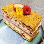 ピエール・エルメ・パリ - ミルフィユ フレーズ ピスターシュ