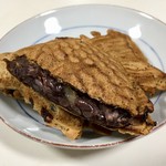 鯛焼本舗 遊示堂 - たい焼き ¥120