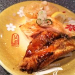 回転寿司　すし丸 - 炙り三昧(サーモン、帆立、ウナギ)