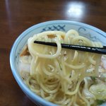 ロンドン - （持ち帰り用）麺はこんな感じ