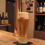 Bar Alchemist - ビールの注ぎ方がとても素晴らしい！格別です。