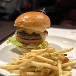 DOUG'S BURGER - 