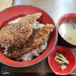 海鮮ダイニング 丼 - 旨香豚ソースカツ丼1,290円（税込）
