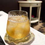 レストランRyu - 天空23年熟成ラムのスパークリング（￥864）。ベネズエラの人気ラム「ロン・サカパ」を贅沢にソーダ割りで