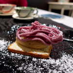 レストランRyu - タルト生地はスパイスの香りを効かせたもの。メープル風味のシロップに、胡桃のアクセント