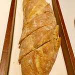 ルクセンブルグから空輸のパン