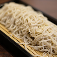 赤坂 蕎介 - ごまだれ 1134円 の蕎麦