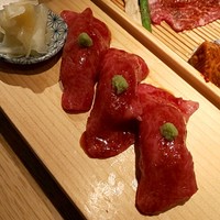 肉亭ふたご iki 新宿店 - 大トロ炙り握り