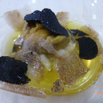 ウニ専門レストラン  unico-co - 白子のフリットにマルケ産白トリュフと神奈川県産黒トリュフにサフランのスープ