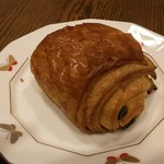 Patisserie Ravi,e relier - パン・オ・ショコラ