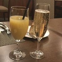 バーデンバーデン - シャンパンとりんごジュース