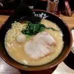 横浜家系ラーメン 横浜道 - ラーメンのアップ！(2018年12月)