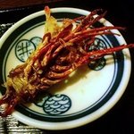 えび田 - 「名物車海老天丼」エビは2尾なのに頭は１つ。味が染みて美味しい。