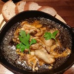オーガニック プラス - 牡蠣とキノコのアヒージョ