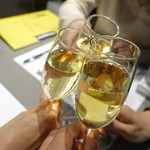 Cerveseria Catalana - GAVA(スパークリング)でかんぱ